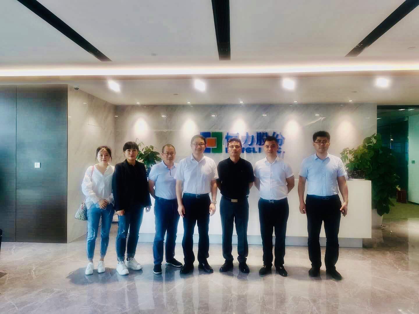 �п�ʯ�Ͷ��³���ѩ��һ�е��������Ž��п���